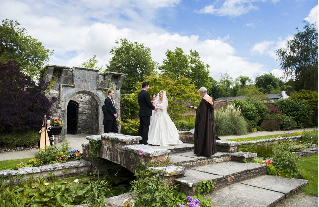How to Pull Off an Amazing Eco-Friendly Wedding! | The VEERAH Blog