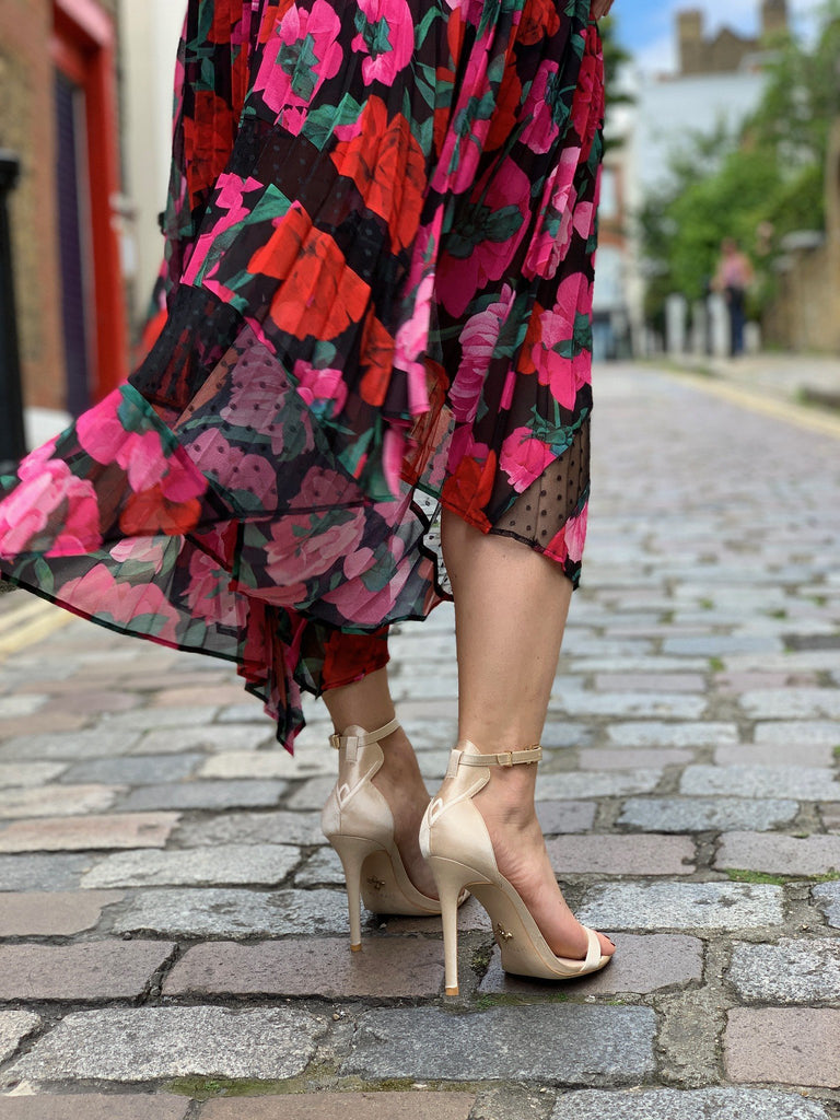 To Visit: Hampstead in London | The VEERAH Blog